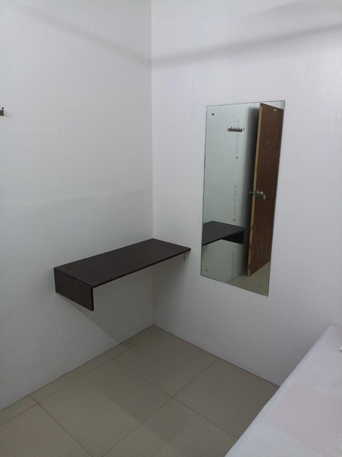Majestic Inn Thiruvananthapuram Esterno foto